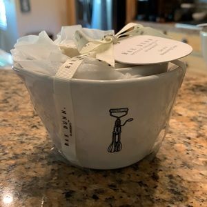 NWT Rae Dunn Icon measuring cups